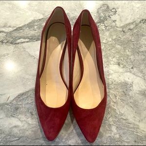Like NEW Cole Haan Size 8.5  Burgundy Pumps
